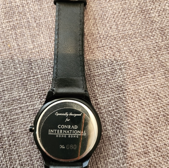 Conrad Hilton International Hong Kong Commerative Duck Watch Vtg Rare 90's Ltd - Picture 2 of 7